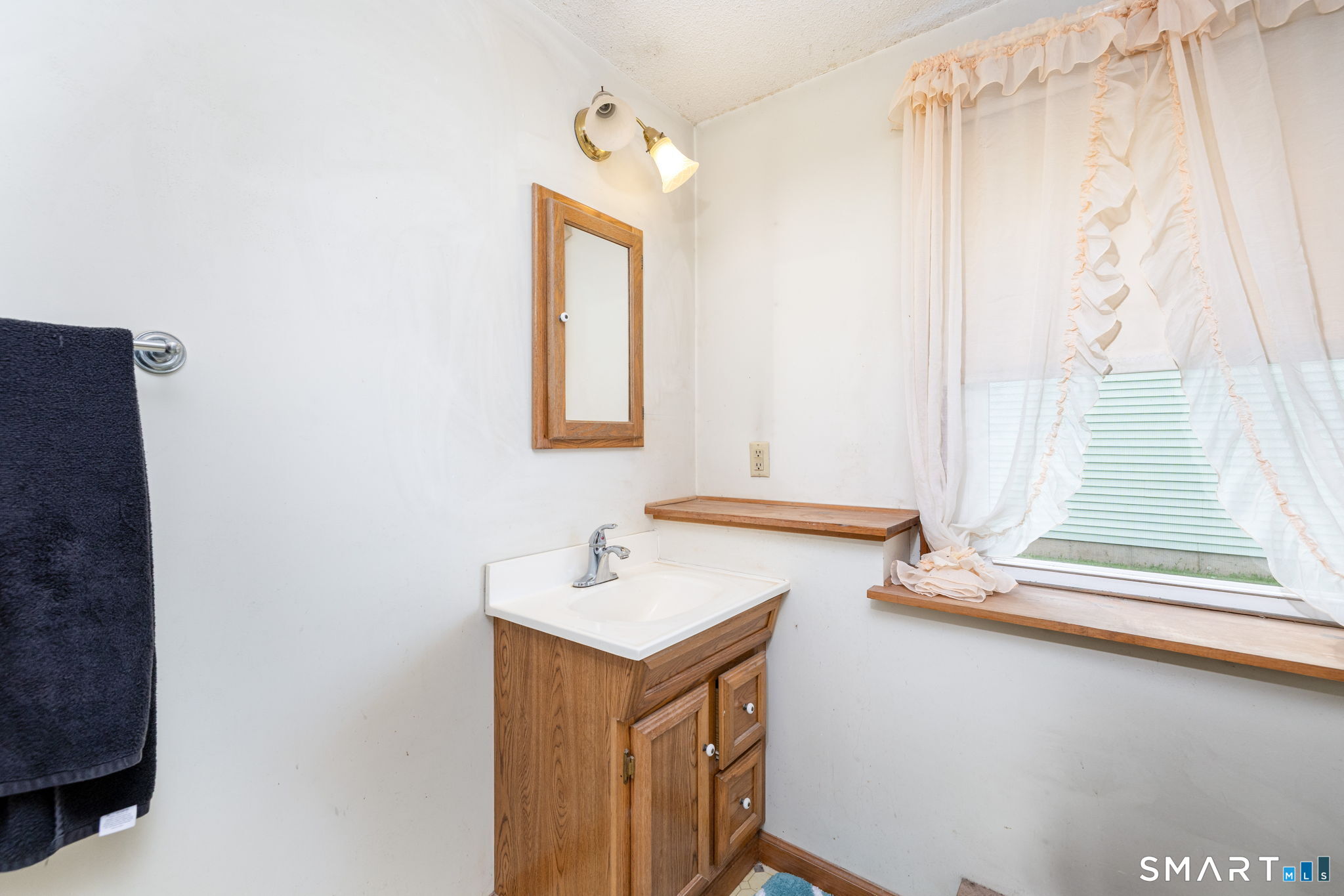 Plainville CT 06062