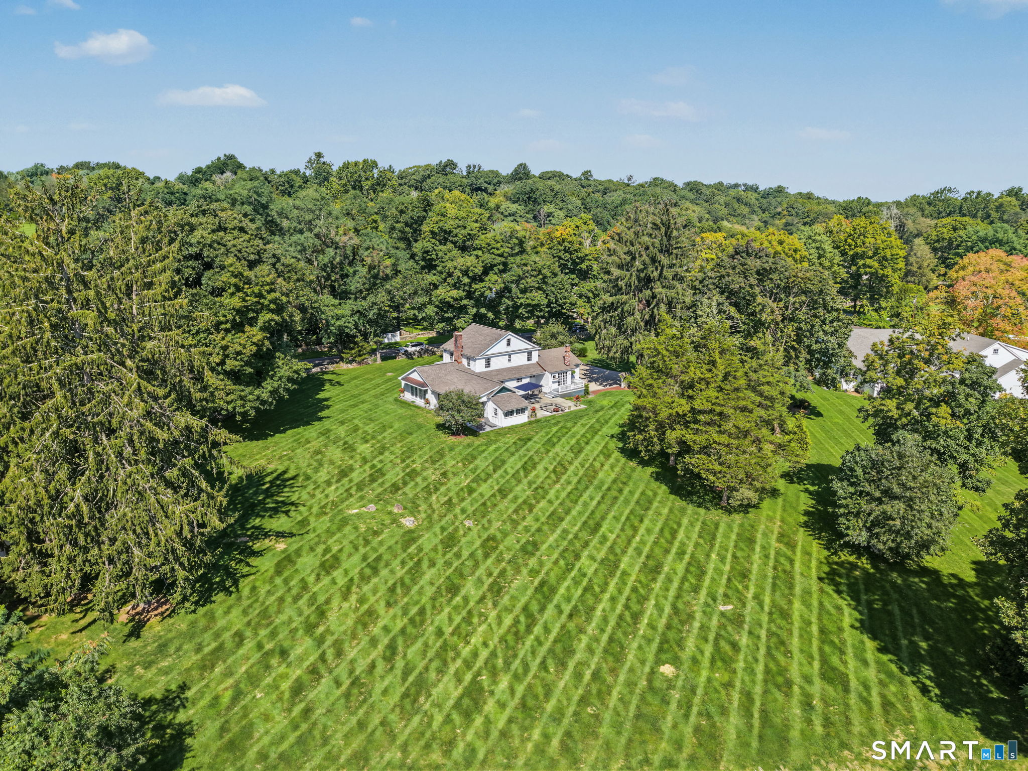 1835 Cross Highway Fairfield CT 06824