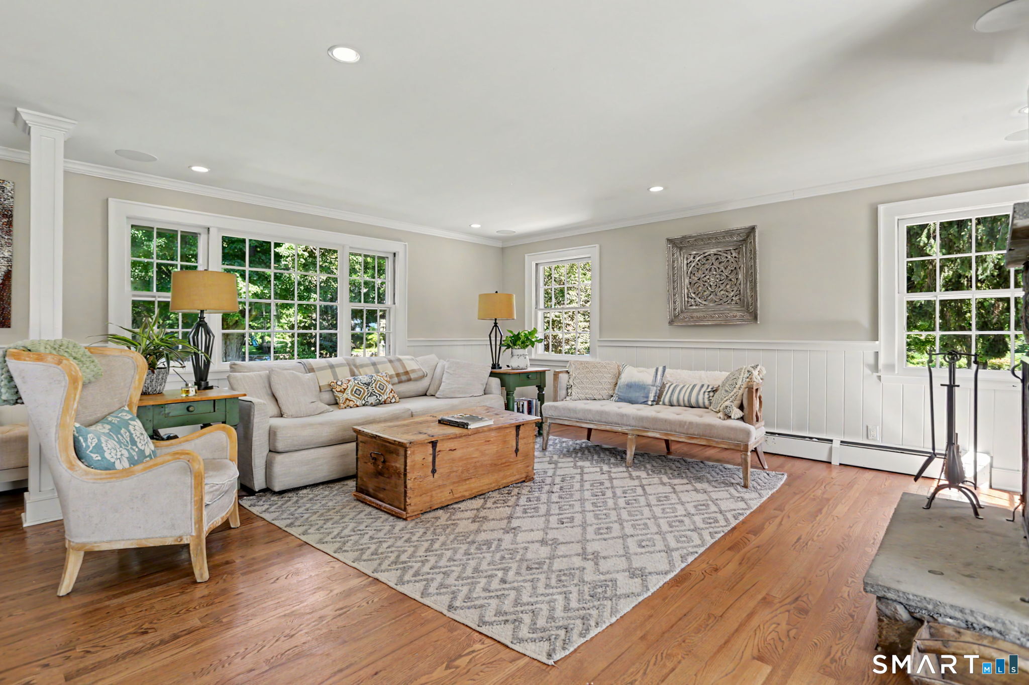 1835 Cross Highway Fairfield CT 06824