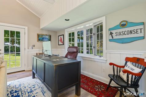 1835 Cross Highway Fairfield CT 06824