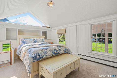 1835 Cross Highway Fairfield CT 06824