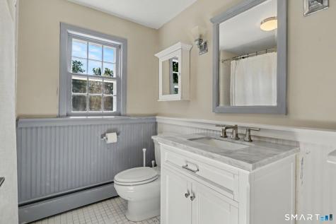 1835 Cross Highway Fairfield CT 06824