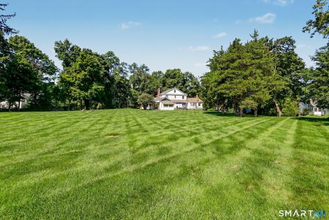 1835 Cross Highway Fairfield CT 06824
