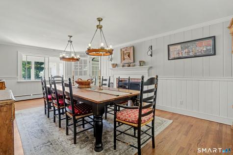 1835 Cross Highway Fairfield CT 06824