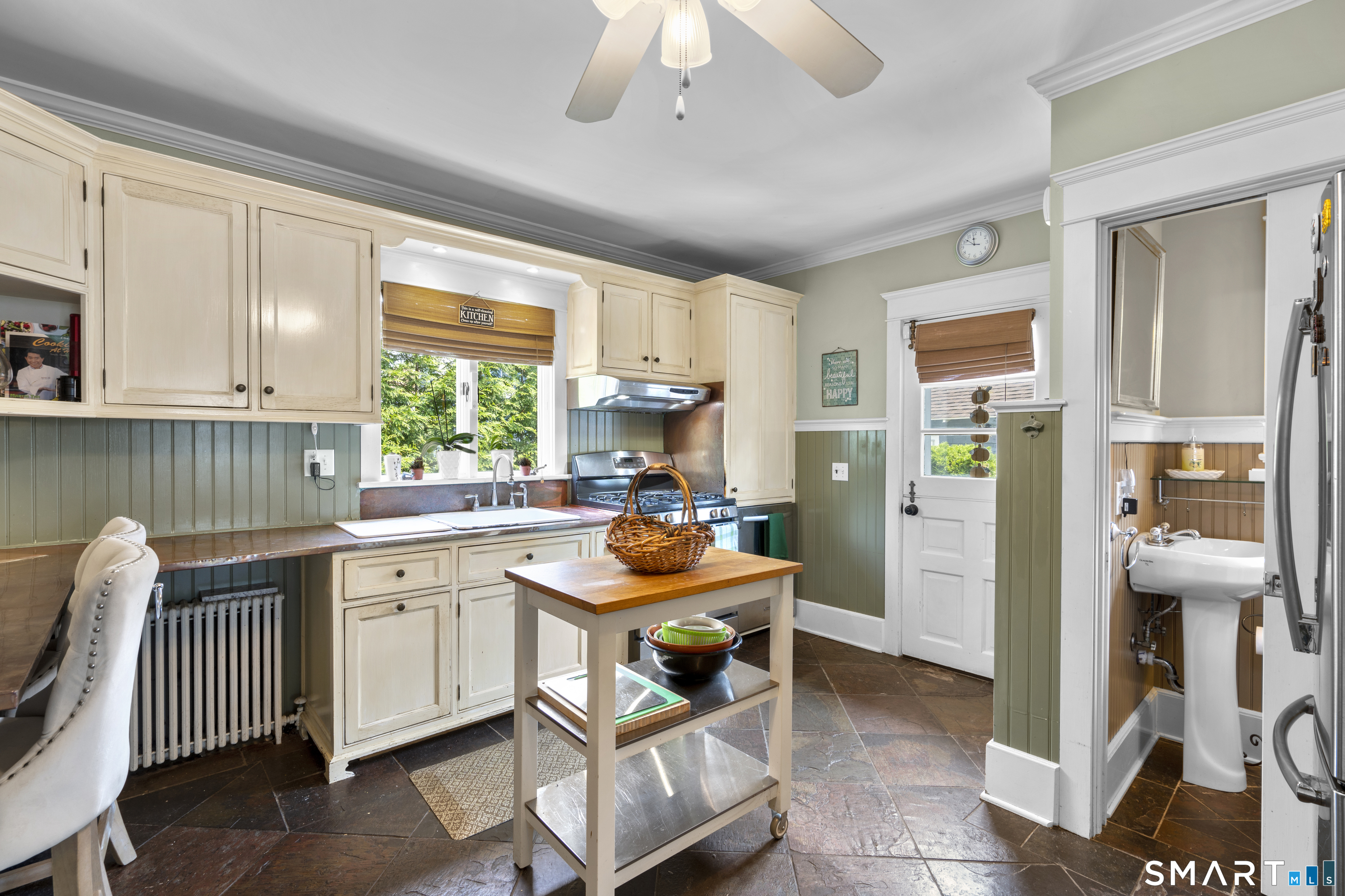 55 Clovelly Road Stamford CT 06902