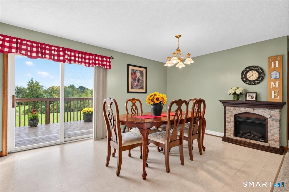 45 Wolf Den Drive Pomfret CT 06259