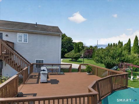 45 Wolf Den Drive Pomfret CT 06259