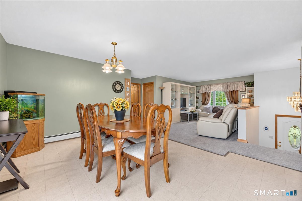 45 Wolf Den Drive Pomfret CT 06259