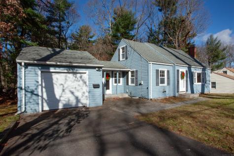 25 Barry Lane Simsbury CT 06070