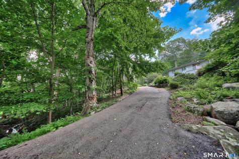 2780 Meriden Waterbury Tpke Turnpike Southington CT 06444