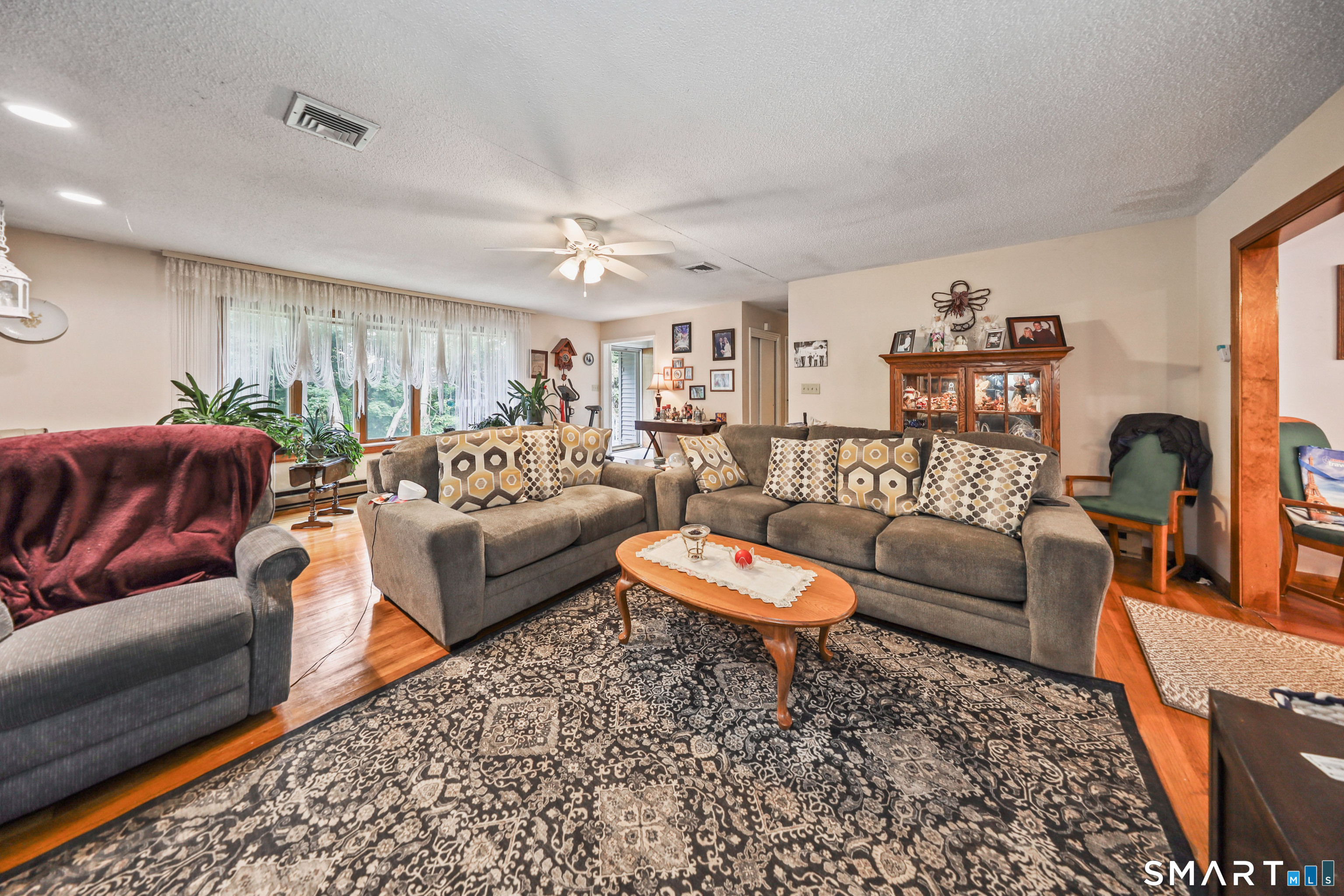 2780 Meriden Waterbury Tpke Turnpike Southington CT 06444
