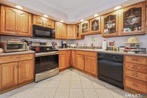 2780 Meriden Waterbury Tpke Turnpike Southington CT 06444