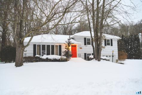 7 Old Colony Road North Stonington CT 06359