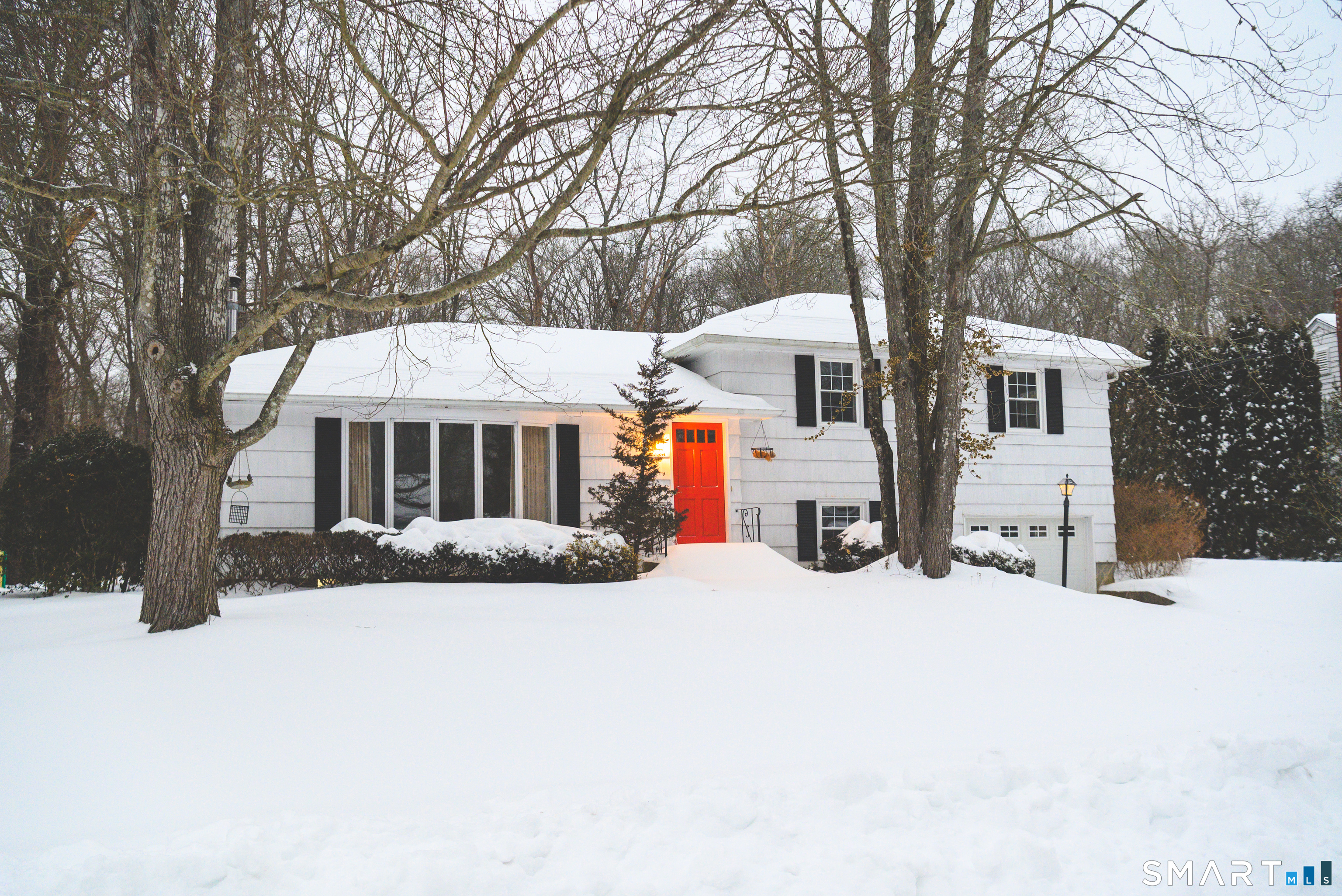 7 Old Colony Road North Stonington CT 06359