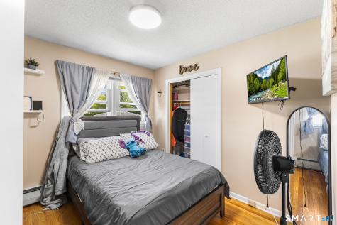35 Wedgewood Drive Waterbury CT 06705