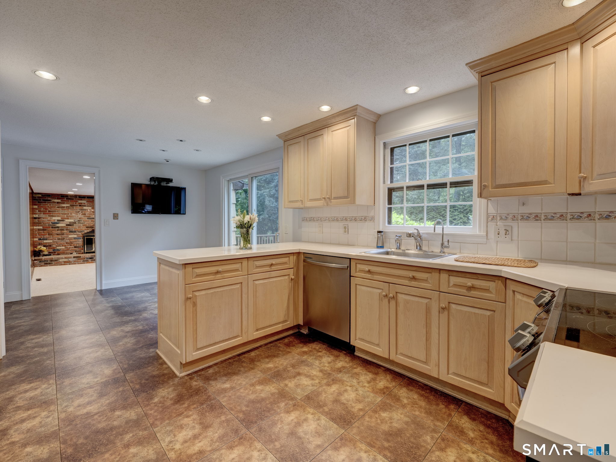 291 Currier Drive Orange CT 06477