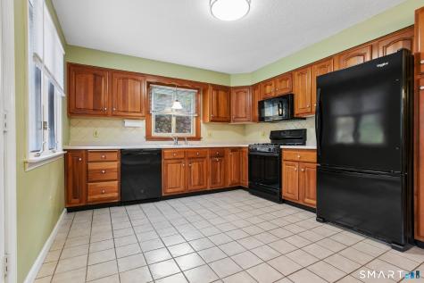 32 Wildwood Lane East Hampton CT 06424
