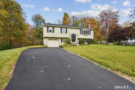 32 Wildwood Lane East Hampton CT 06424