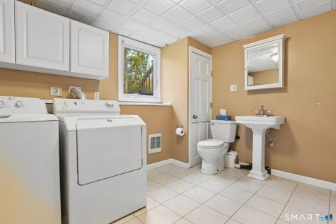 32 Wildwood Lane East Hampton CT 06424