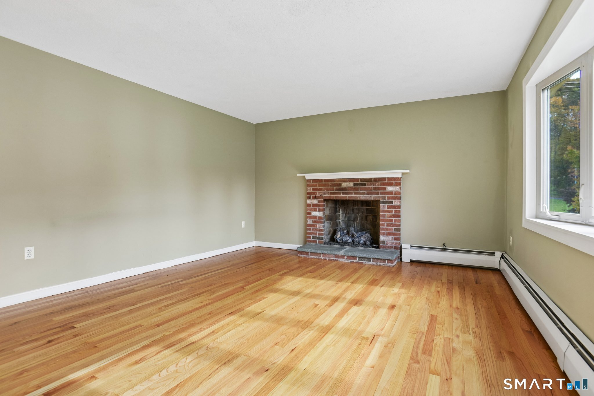 32 Wildwood Lane East Hampton CT 06424