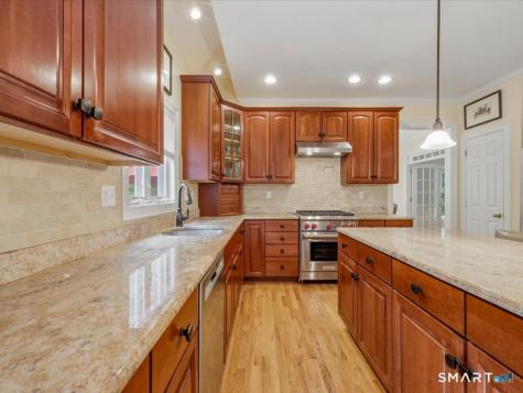9 Inwood Drive Guilford CT 06437