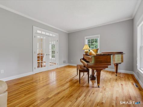 9 Inwood Drive Guilford CT 06437