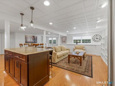 9 Inwood Drive Guilford CT 06437