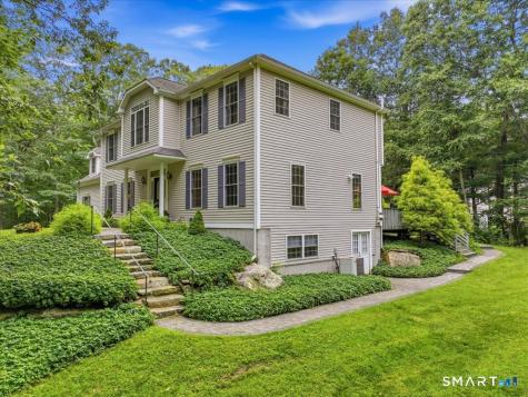 9 Inwood Drive Guilford CT 06437