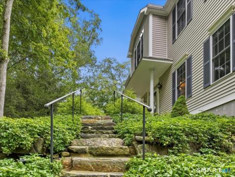 9 Inwood Drive Guilford CT 06437