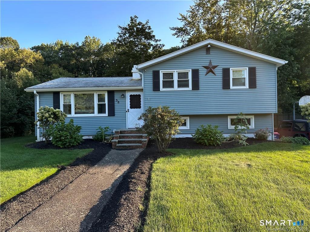 38 Pastors Walk Monroe CT 06468
