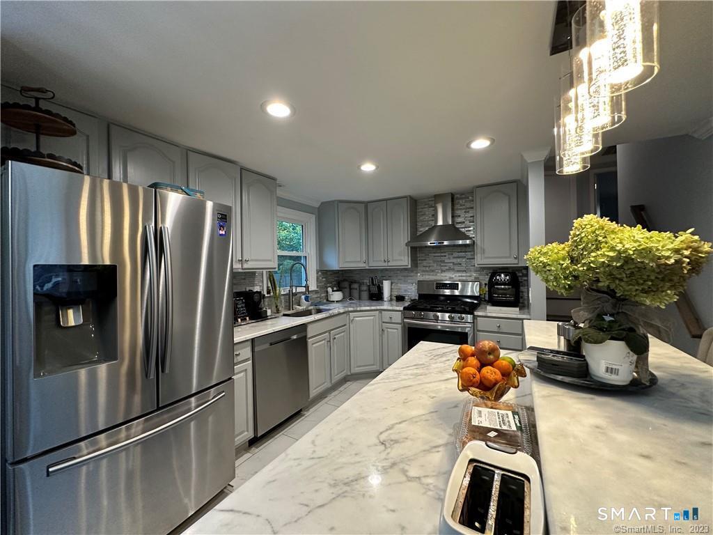 38 Pastors Walk Monroe CT 06468
