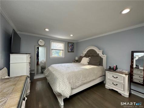 38 Pastors Walk Monroe CT 06468