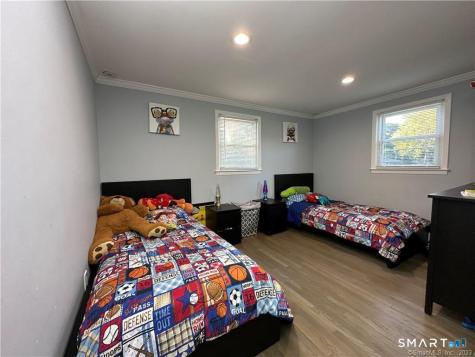 38 Pastors Walk Monroe CT 06468