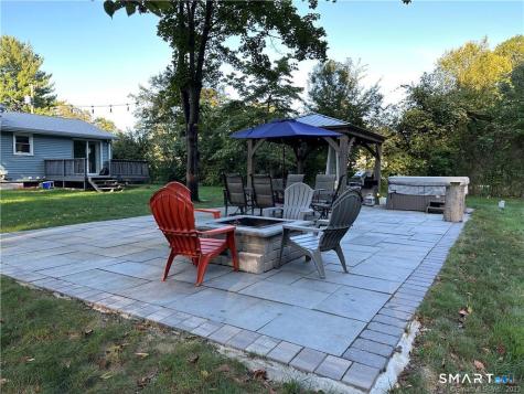 38 Pastors Walk Monroe CT 06468