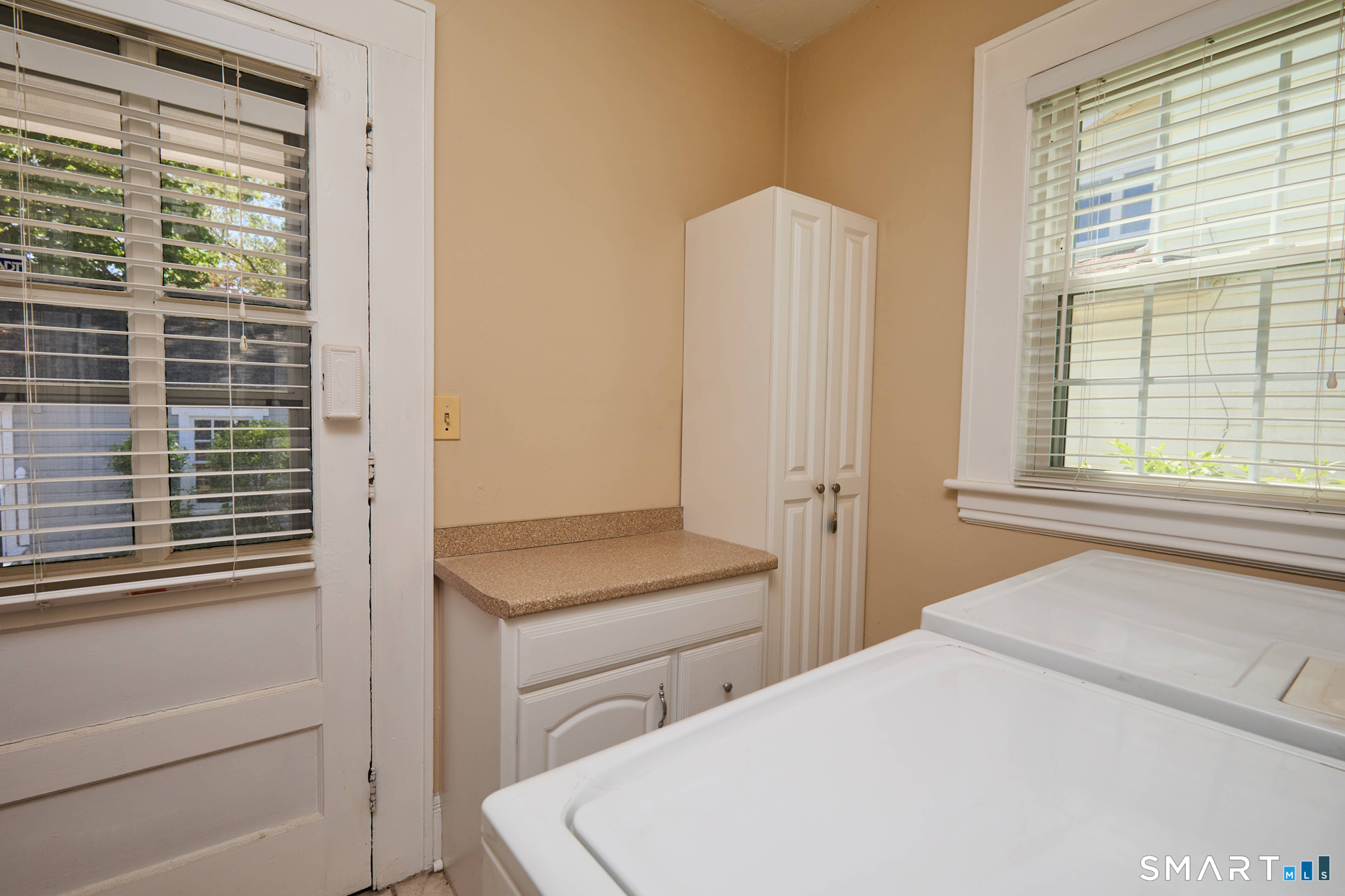 131 Aldine Avenue Bridgeport CT 06604