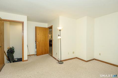81 White Plains Road Norwich CT 06360