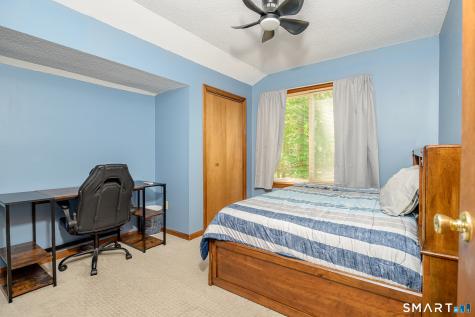 81 White Plains Road Norwich CT 06360