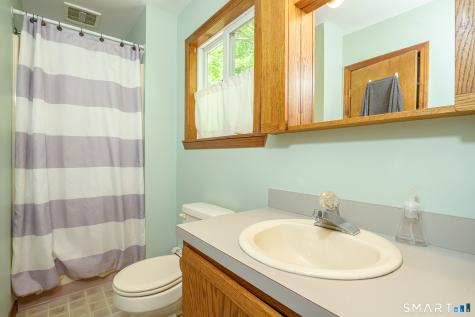81 White Plains Road Norwich CT 06360