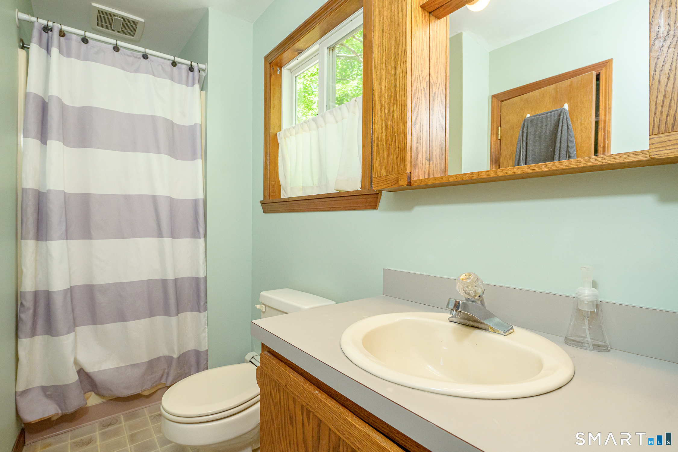 81 White Plains Road Norwich CT 06360