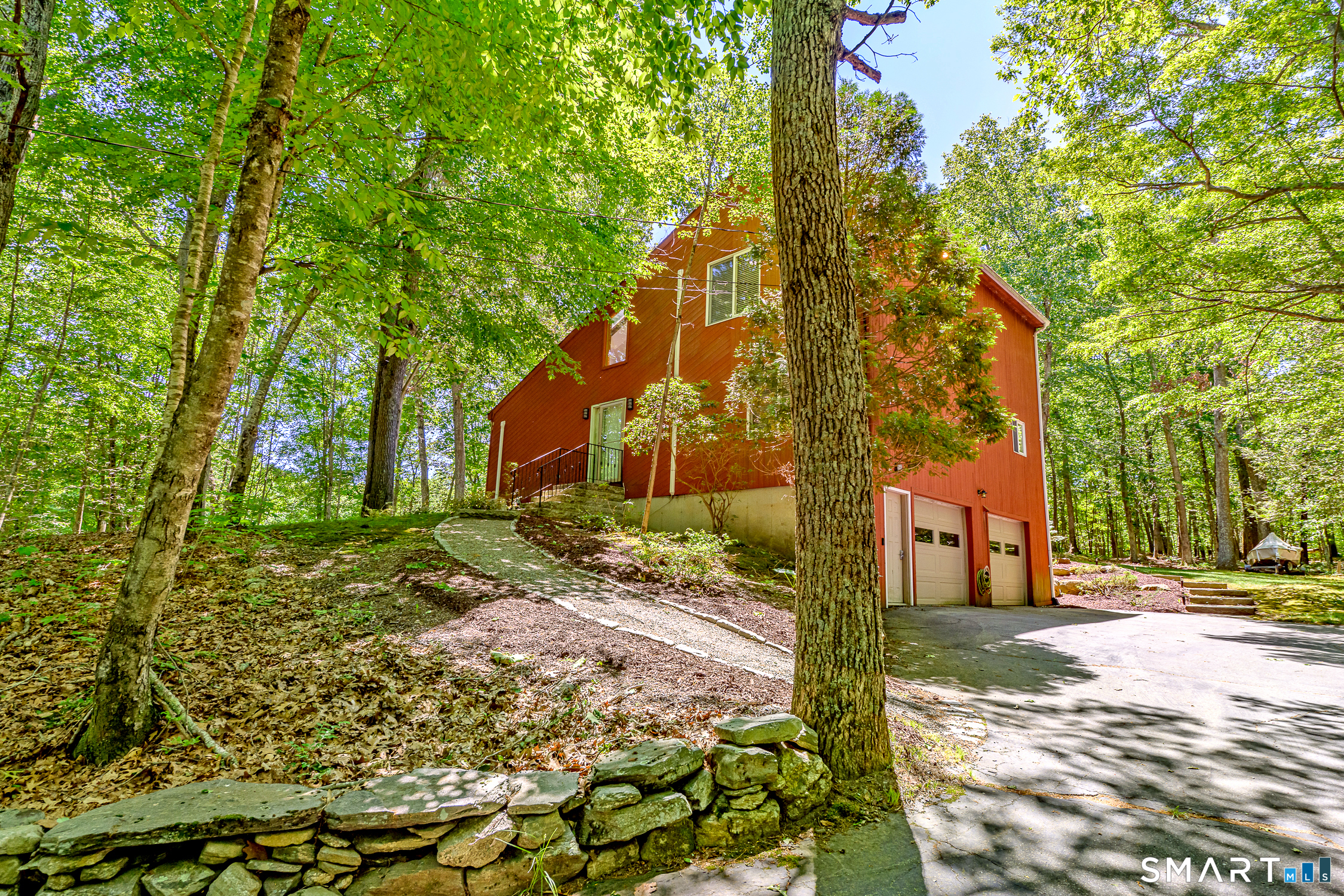 81 White Plains Road Norwich CT 06360