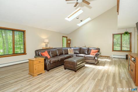 81 White Plains Road Norwich CT 06360