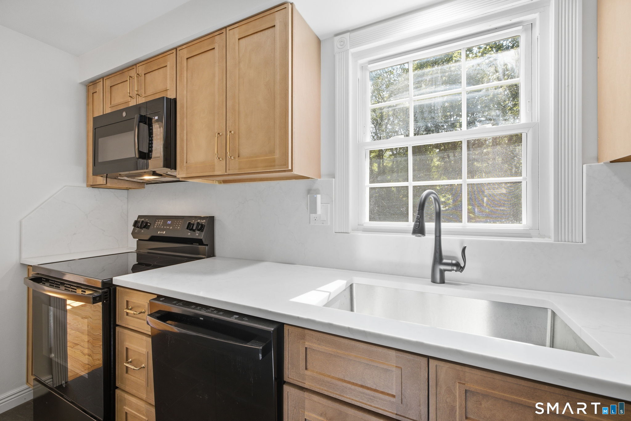 99 Cow Hill Road Clinton CT 06413