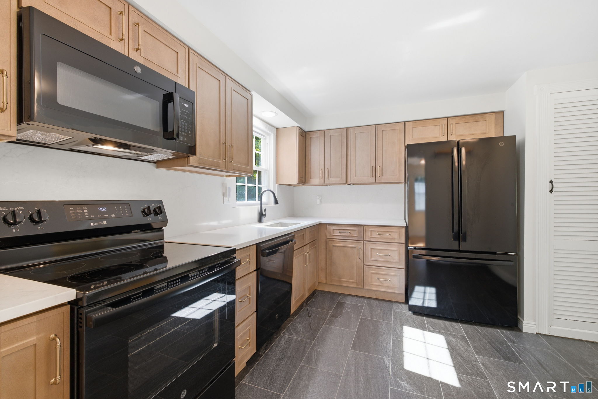 99 Cow Hill Road Clinton CT 06413