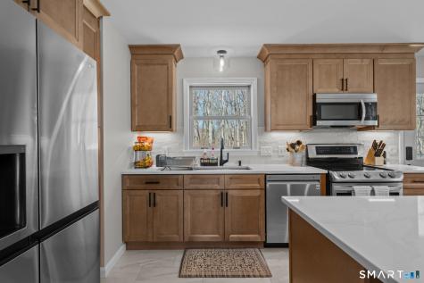 60 Deerfield Ridge Drive Groton CT 06355