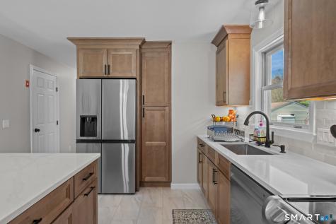 60 Deerfield Ridge Drive Groton CT 06355