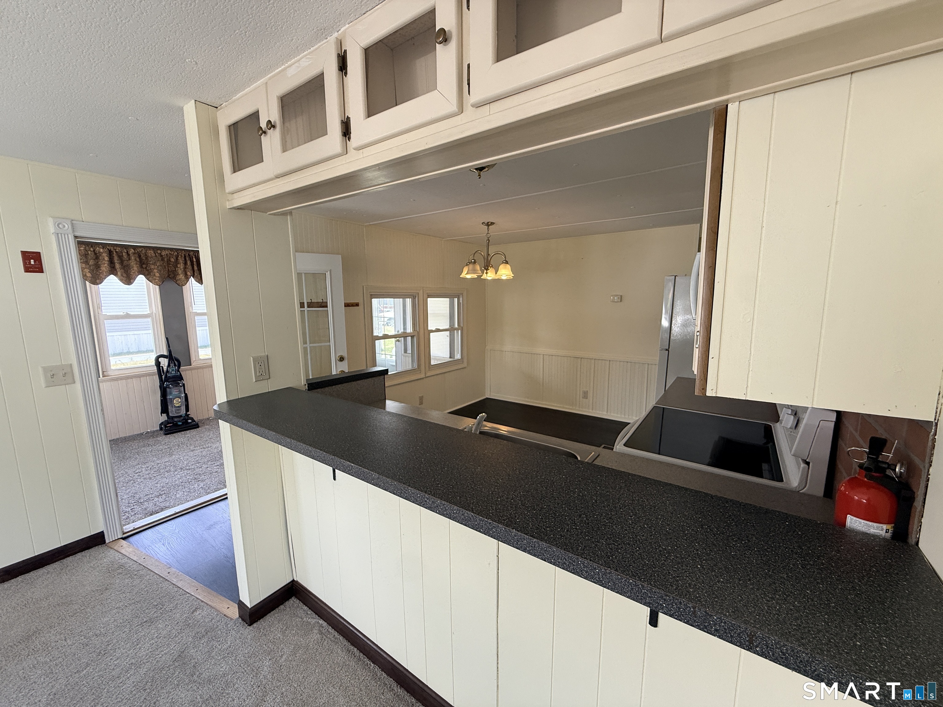 19 Pine Street East Windsor CT 06088