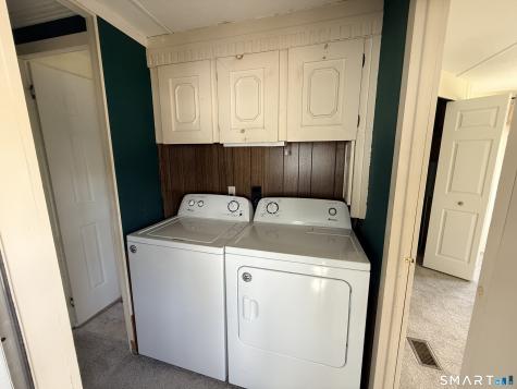19 Pine Street East Windsor CT 06088