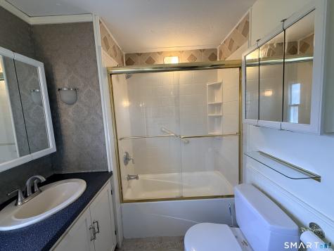 19 Pine Street East Windsor CT 06088