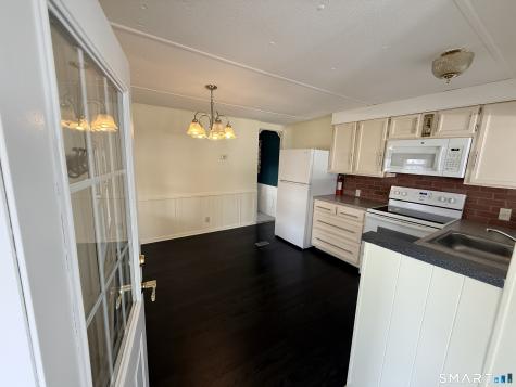 19 Pine Street East Windsor CT 06088