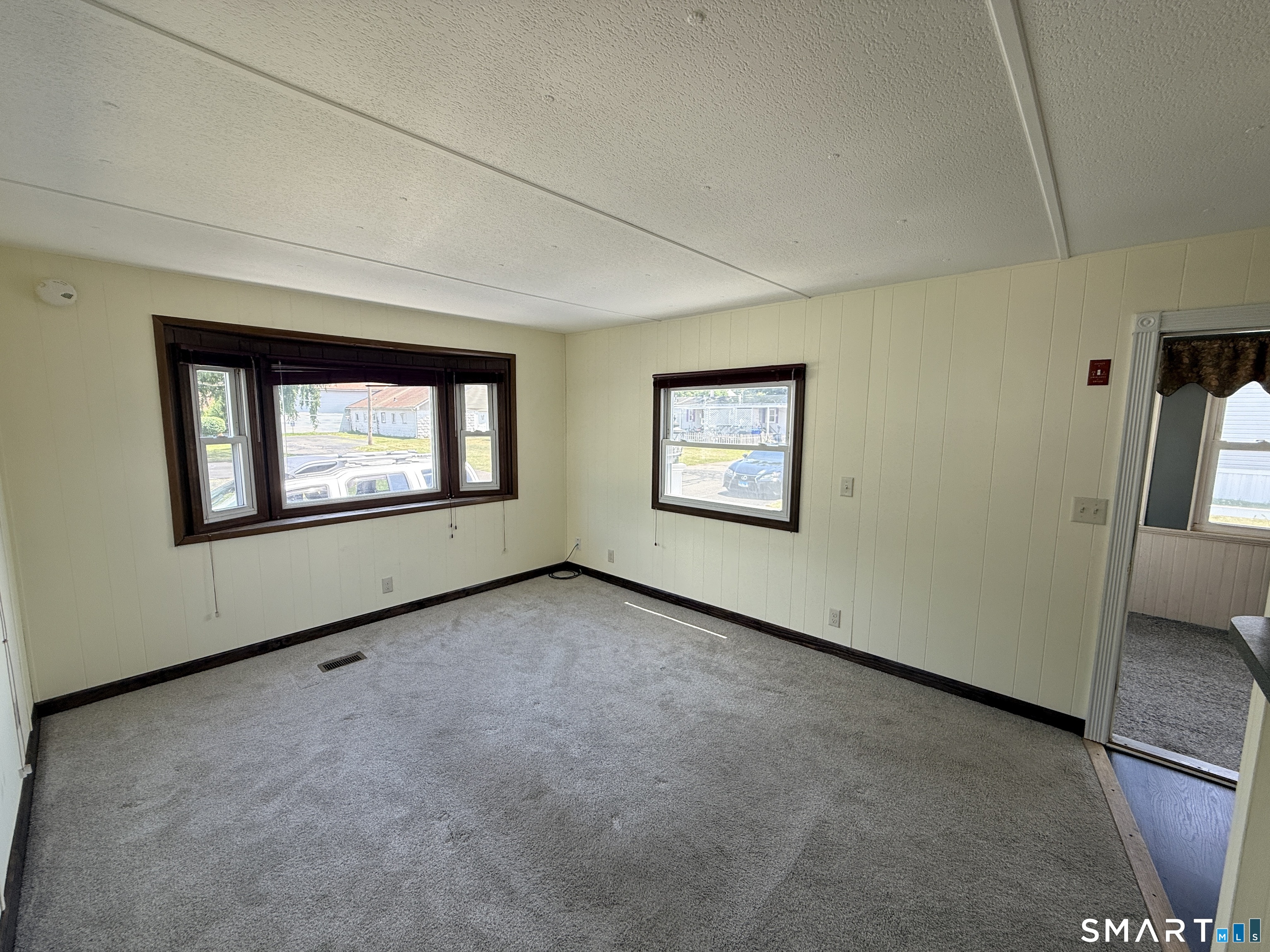 19 Pine Street East Windsor CT 06088